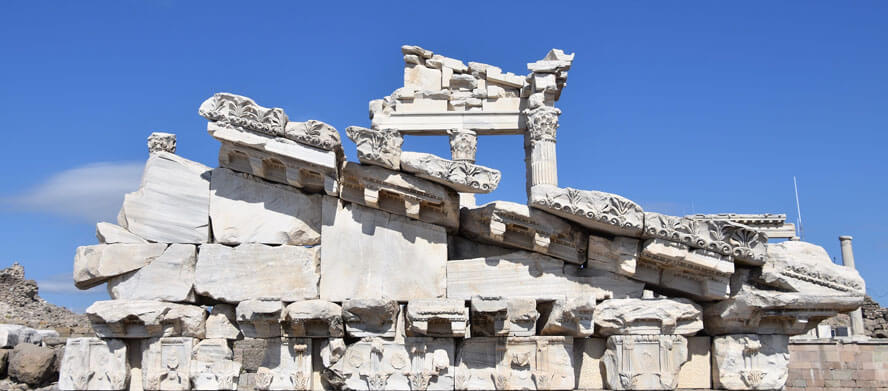 Pediment of the Trajaneum. Pergamon – Visiting Turkey’s Roman Stronghold.