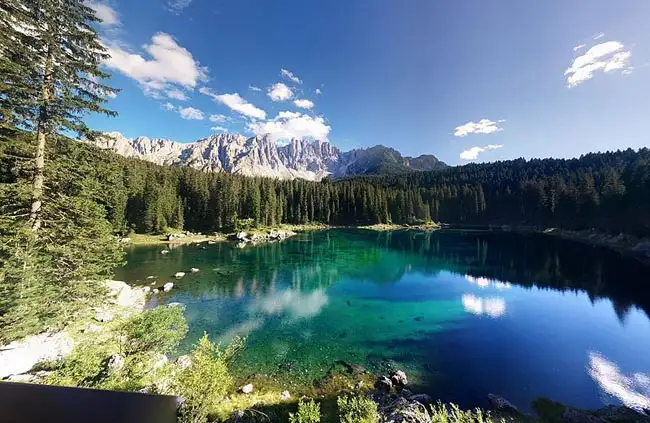 Lago di Carezza Hike | Location: Italy