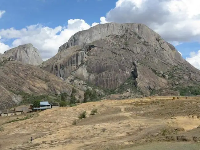 The landscape of the western Madagascar dry deciduous forests | Location: Madagascar