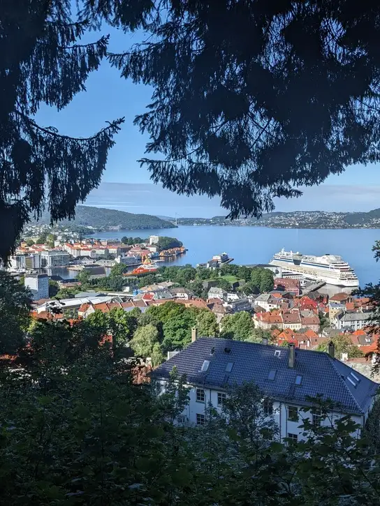 Trail walking above town | Location: Bergen,  Norway