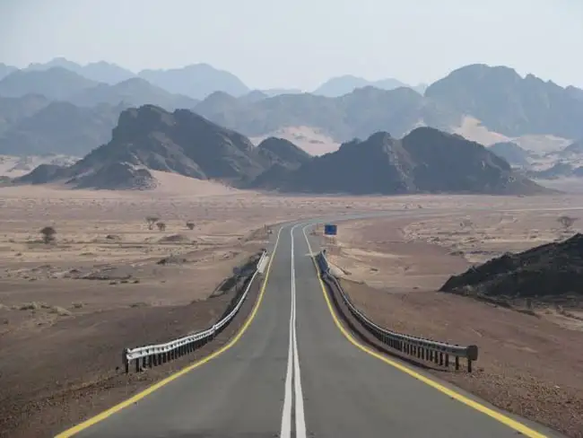 Saudi Highway in Hijaz region | Location: Jeddah,  The Kingdom of Saudi Arabia