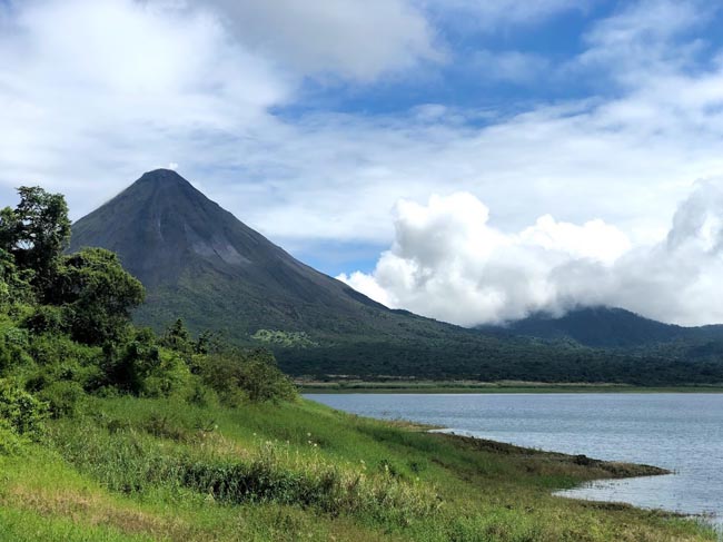 8 Day Costa Rica Tour (explore Monteverde Cloud Forest & See Sloths)