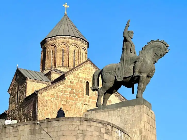 Statue of King Vakhtang Gorgasali | Location: Tbilisi,  Georgia