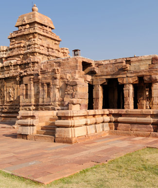 15 Day Southern India Tour (Visit Carved Temples Bangalore & Hassan)